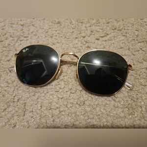 Ray-Ban Sunglasses RB3772 ROB Arista Gold Round Frames with Black Lenses Used .